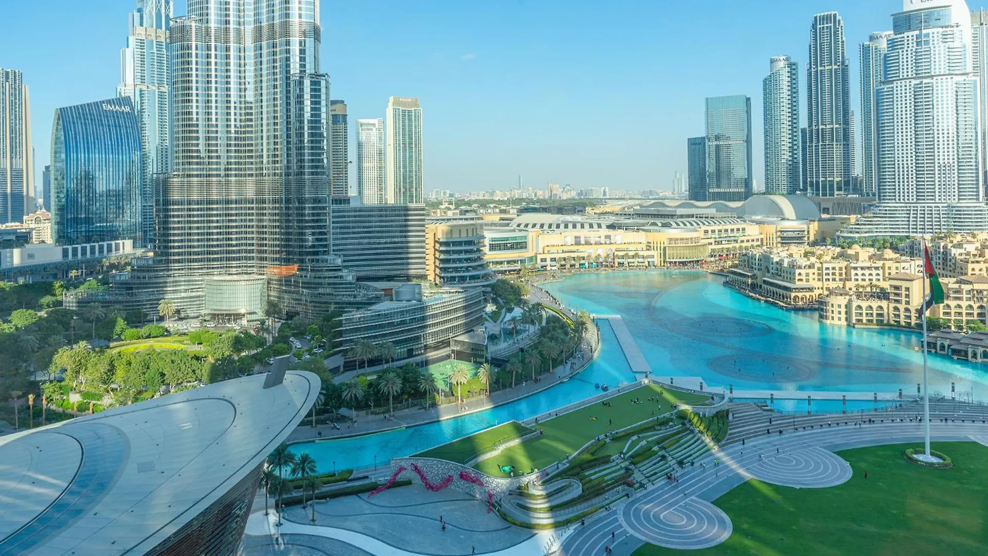 Unmatched Burj Khalifa & Fountain Show View-Amazing For New Years-1701 Dubai Apartment