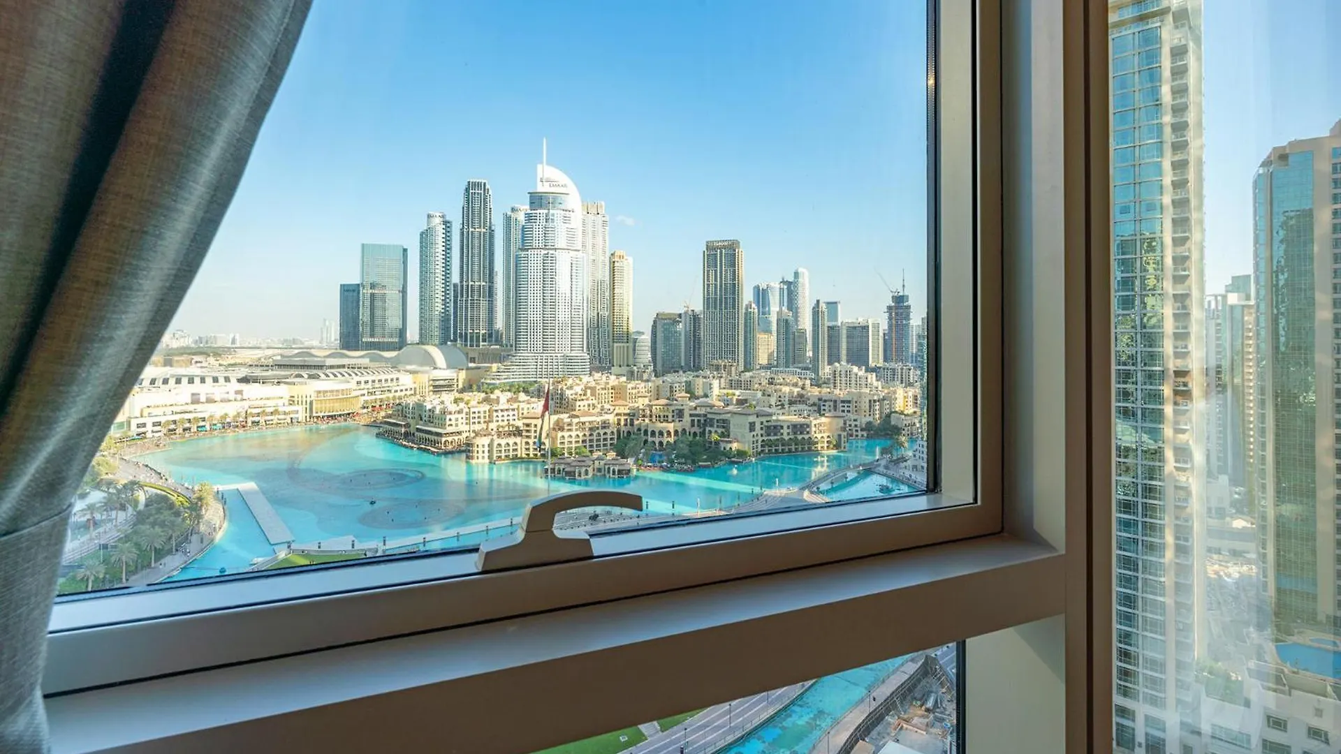 Unmatched Burj Khalifa & Fountain Show View-Amazing For New Years-1701 Dubai 0*,